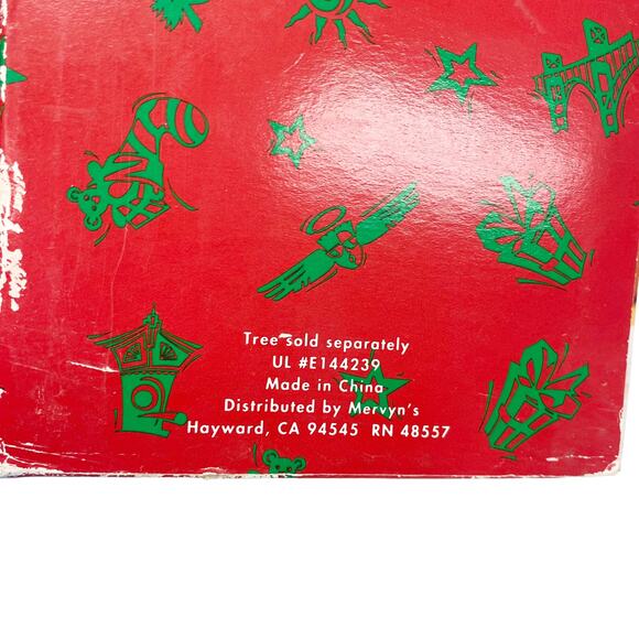 Village Square Christmas Holiday Ceramic Lighted Clock Tower - Picture 7 of 11